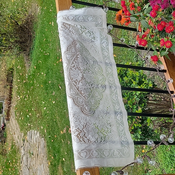 Lace Table Runner. Country, Primitive, Farmhouse. - Picture 3 of 8